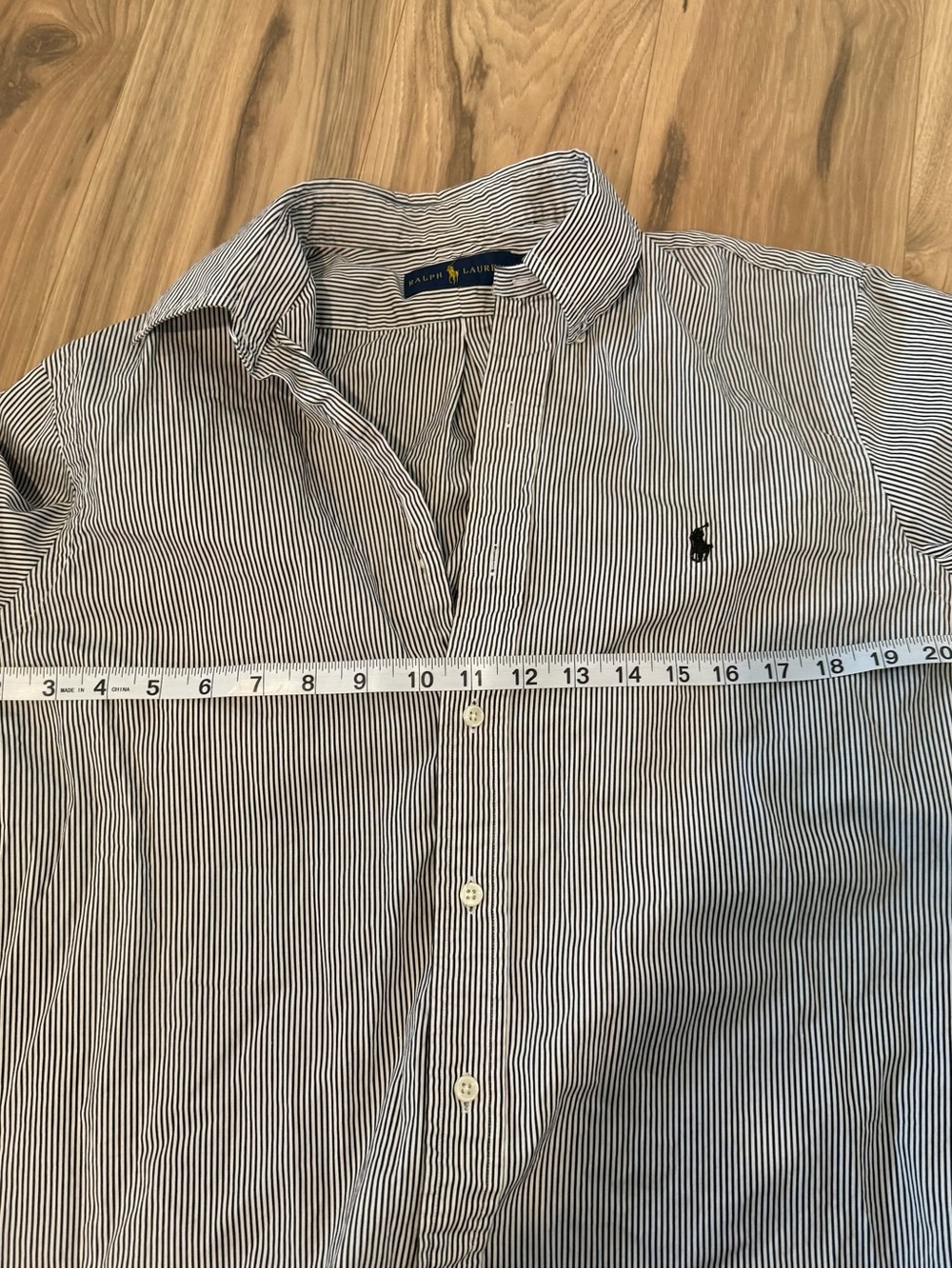 Ralph Lauren Men’s Blue/White Stripe Button-Down Shirt Medium Preppy Business - Picture 7 of 7